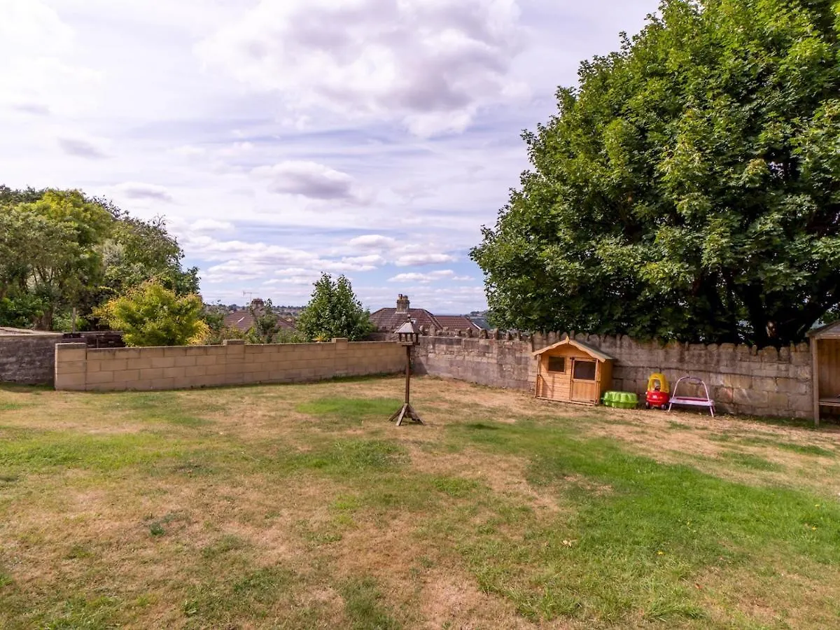 Pass The Keys One Bed Flat With Stunning Views And Free Parking Apartment Bath