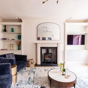 Russell House Apartment